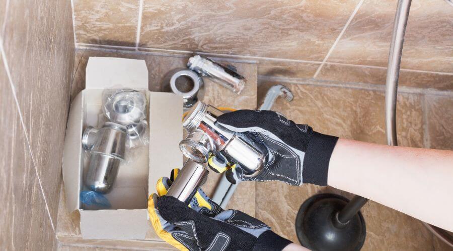 Expert Emergency Roof Repairs services in Donovan, IL